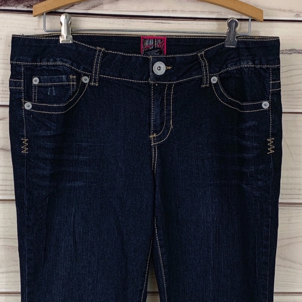 Torrid Bombshell 2 pair - Picture 5 of 7